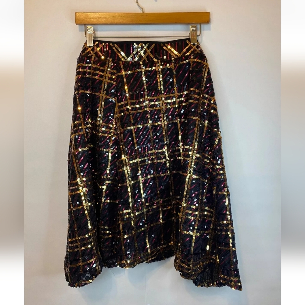 Torrid Mini Sequin Skater Skirt Size 4 - Picture 3 of 8